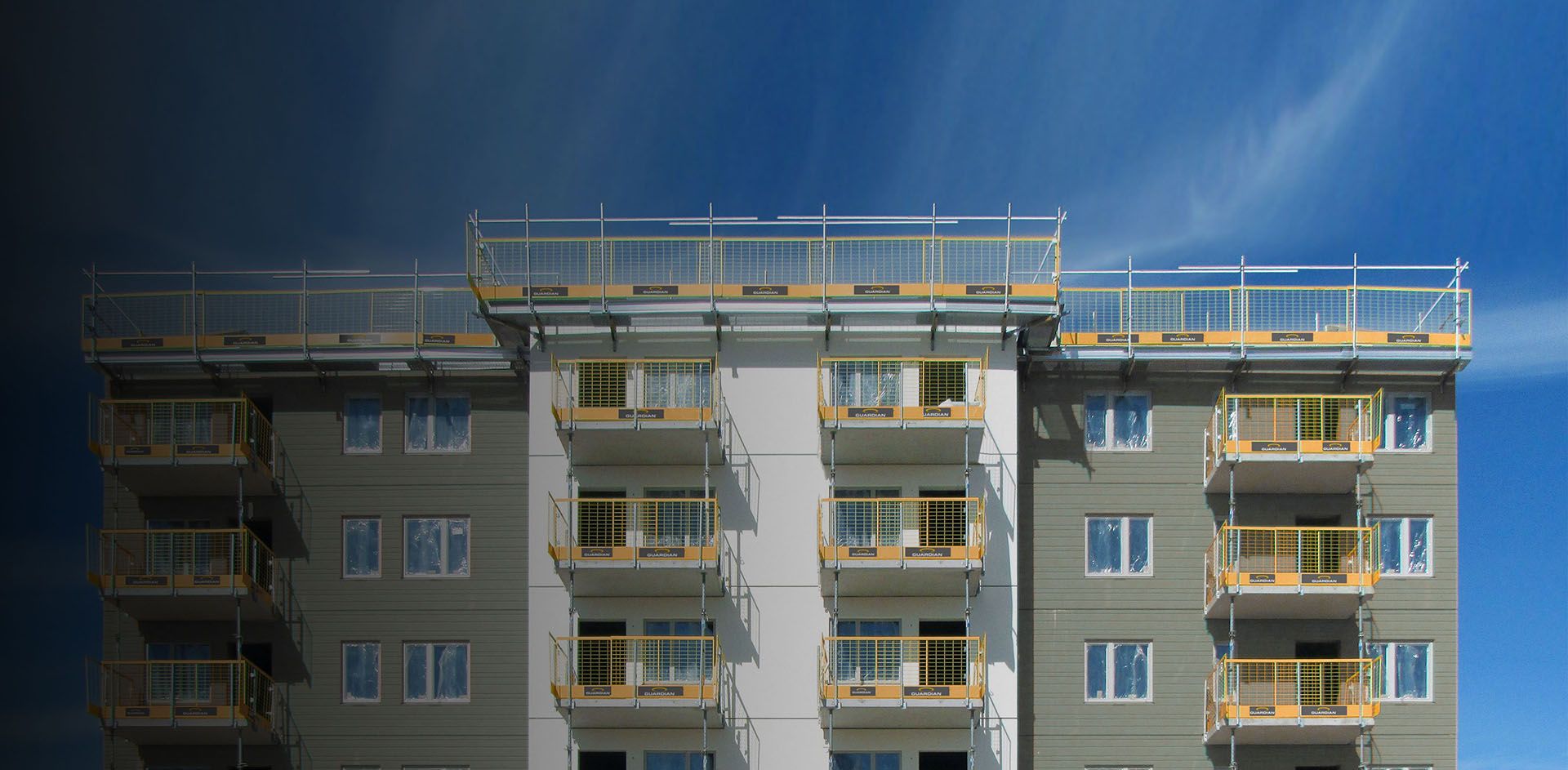 EDGE PROTECTION BARRIER SYSTEM